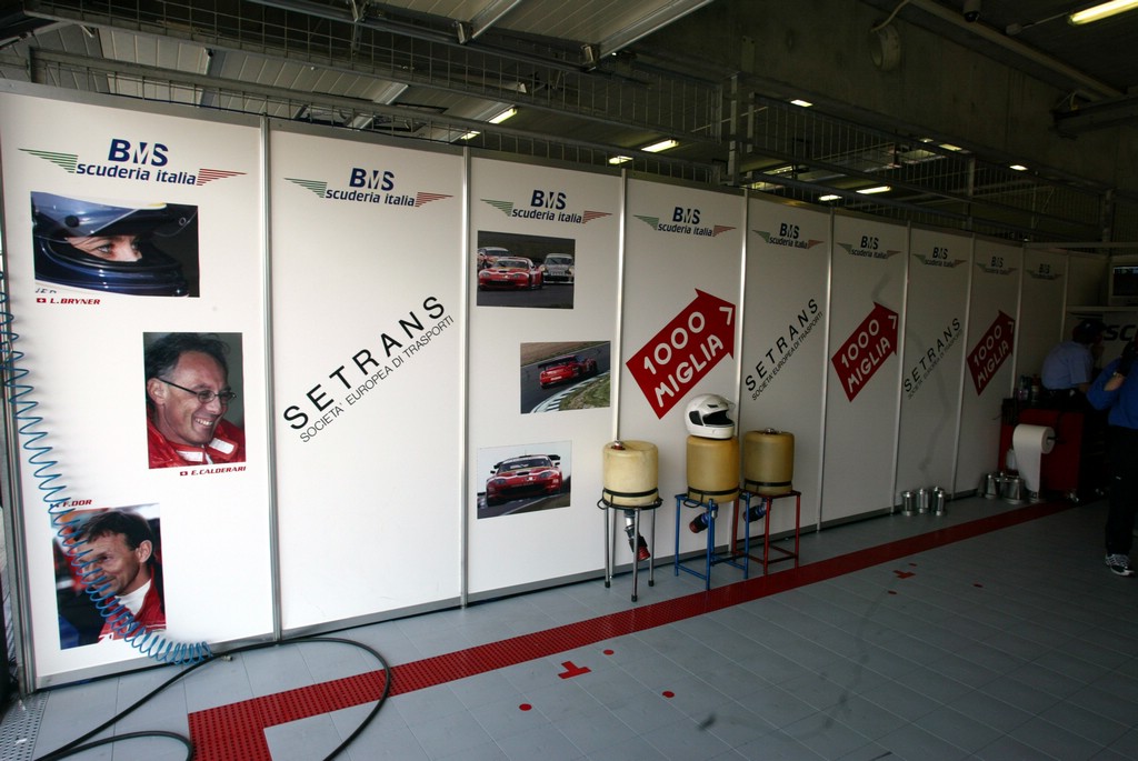 Team 02.jpg