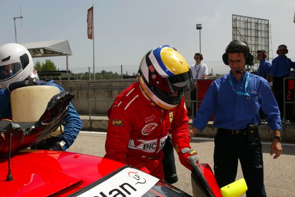 Enzo Calderari 04.jpg