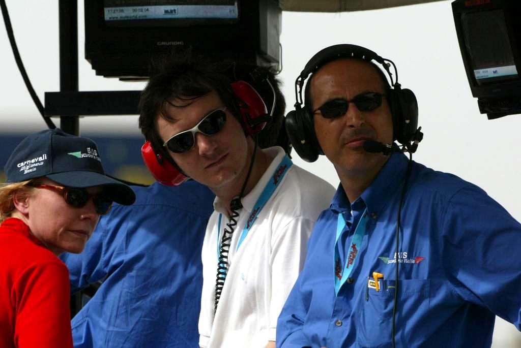 Team 02.jpg