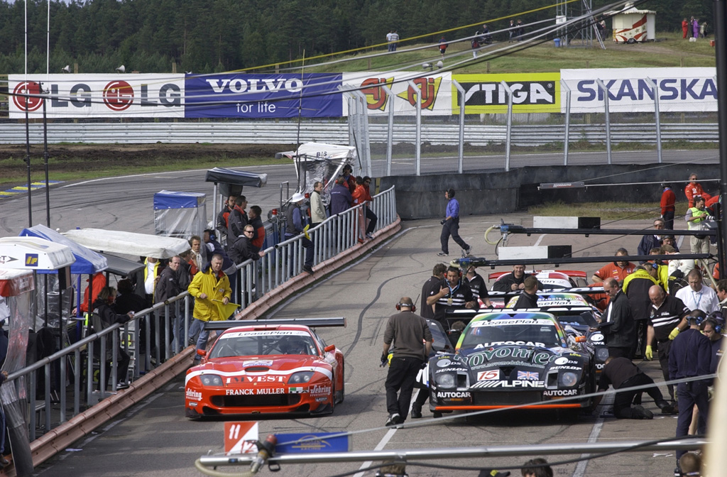 BMS 550 - Anderstorp PitLane.jpg
